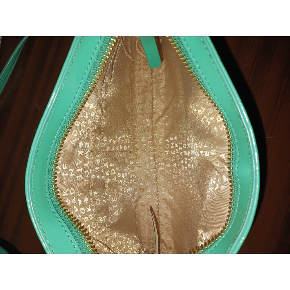 Kate Spade Crossbody Small Purse, Green, Bow on Front, 9.5 x 5.5 x 2‎ - Picture 3 of 3